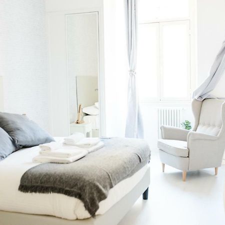 White Fanti Apartment Rom Eksteriør billede