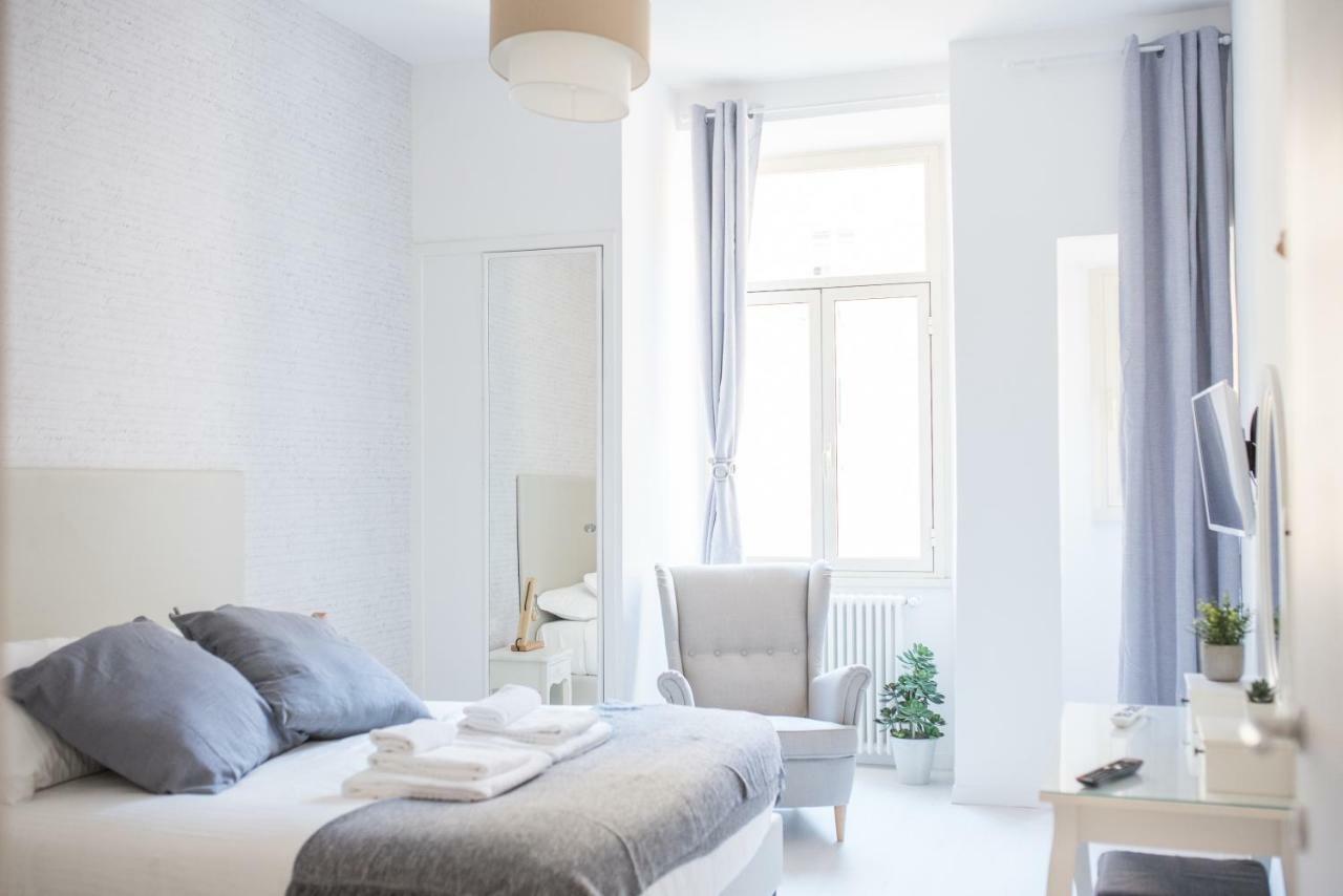 White Fanti Apartment Rom Eksteriør billede